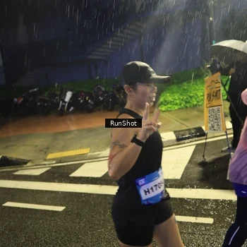 Runner Photo 7910998