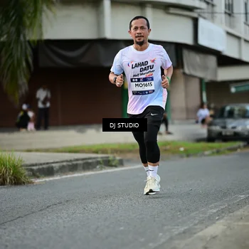 Runner Photo 7911005