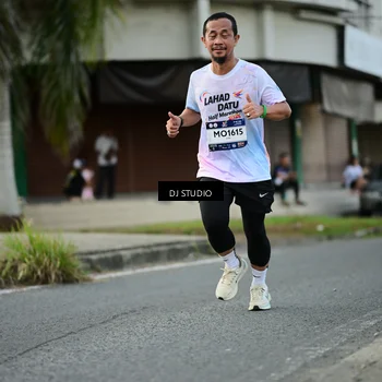 Runner Photo 7911014