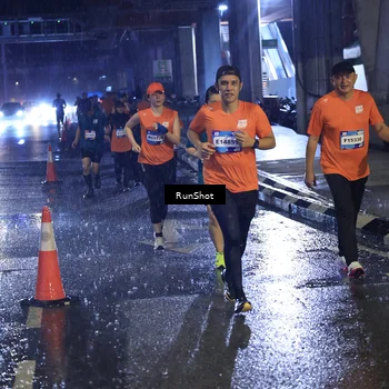 Runner Photo 7911022