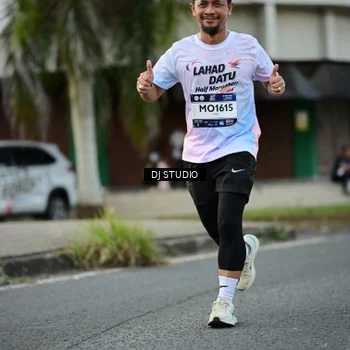 Runner Photo 7911033