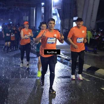 Runner Photo 7911037