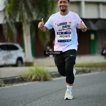 Runner Photo 7911039