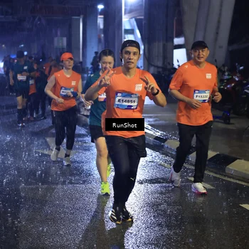 Runner Photo 7911042