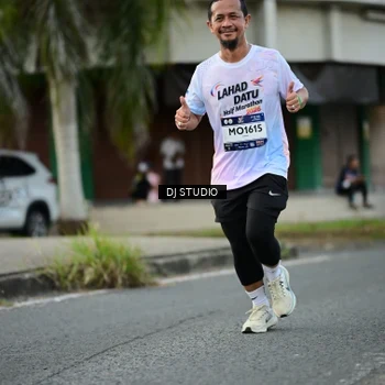 Runner Photo 7911046