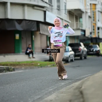 Runner Photo 7911048