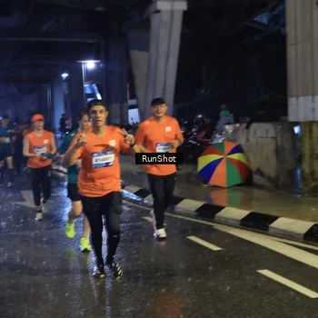 Runner Photo 7911055