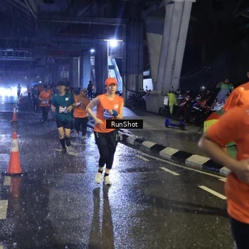 Runner Photo 7911068