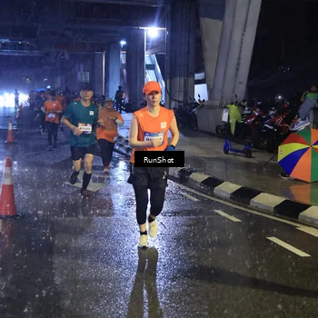 Runner Photo 7911070
