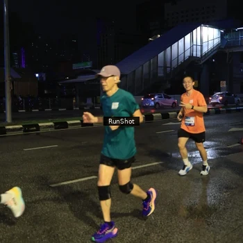 Runner Photo 7911075