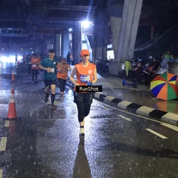 Runner Photo 7911076