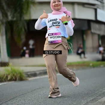 Runner Photo 7911084