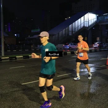 Runner Photo 7911086