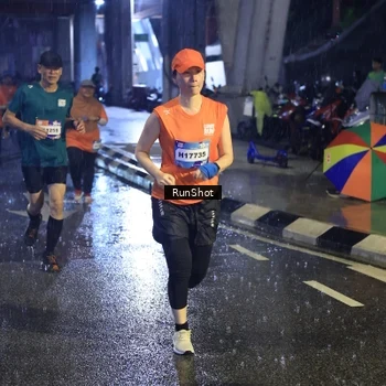 Runner Photo 7911101