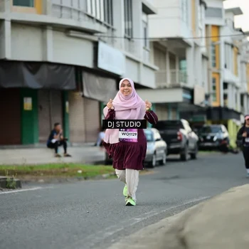 Runner Photo 7911105