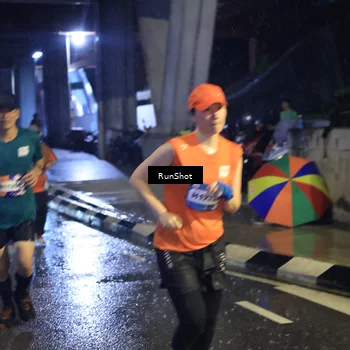 Runner Photo 7911110