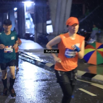 Runner Photo 7911113