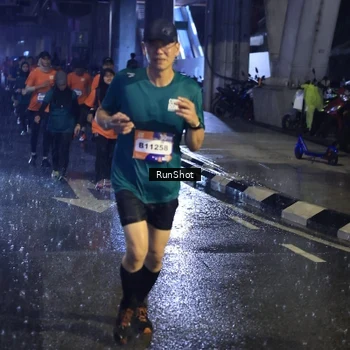 Runner Photo 7911118