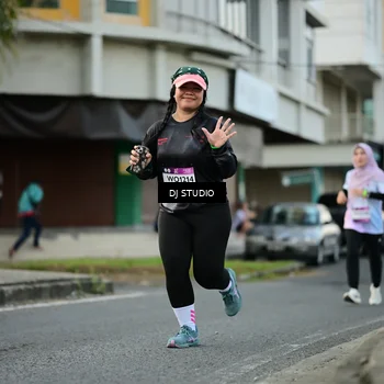Runner Photo 7911139