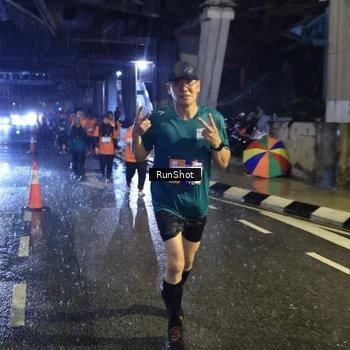 Runner Photo 7911140