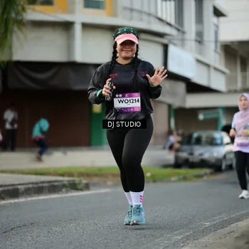 Runner Photo 7911142