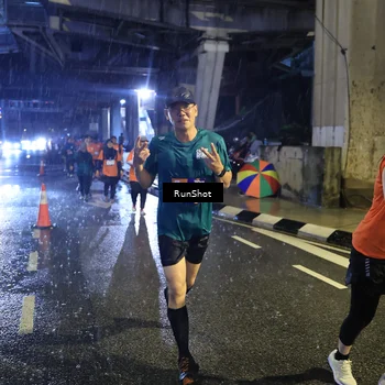Runner Photo 7911147