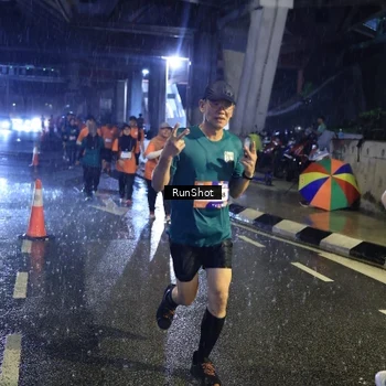 Runner Photo 7911151