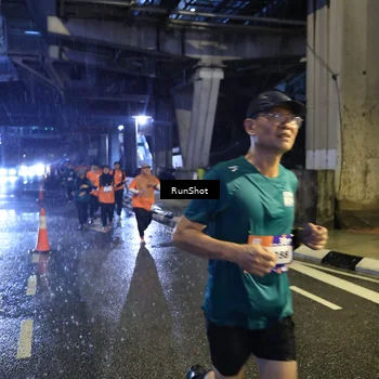 Runner Photo 7911152