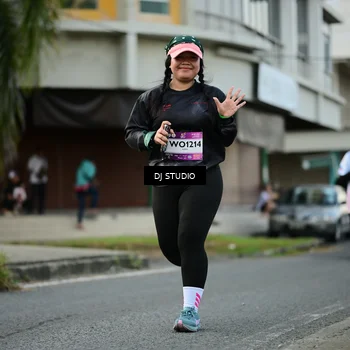 Runner Photo 7911153