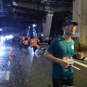 Runner Photo 7911154
