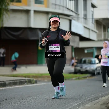 Runner Photo 7911155