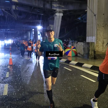 Runner Photo 7911189