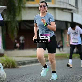 Runner Photo 7911258