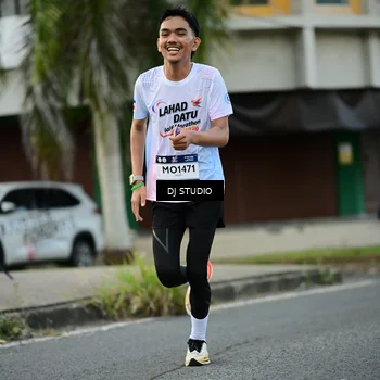 Runner Photo 7911279