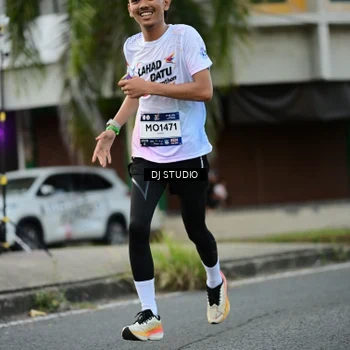 Runner Photo 7911289