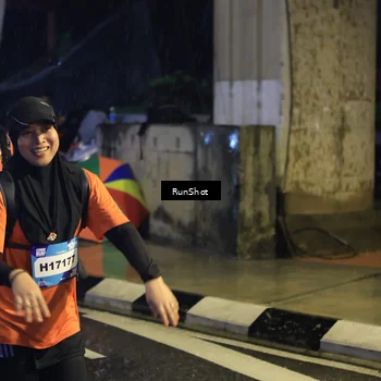 Runner Photo 7911298