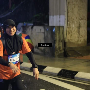 Runner Photo 7911299