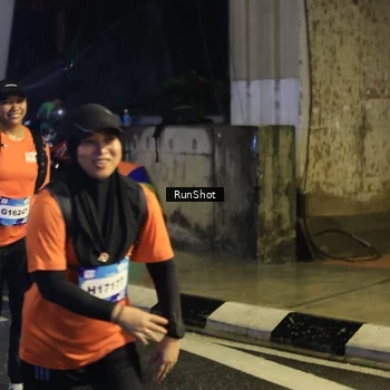 Runner Photo 7911304