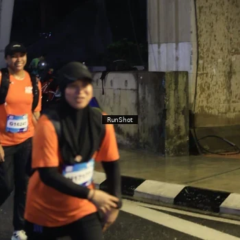 Runner Photo 7911305