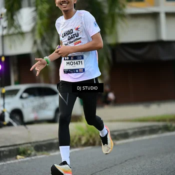 Runner Photo 7911315