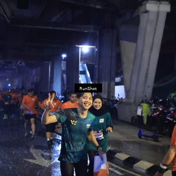 Runner Photo 7911318