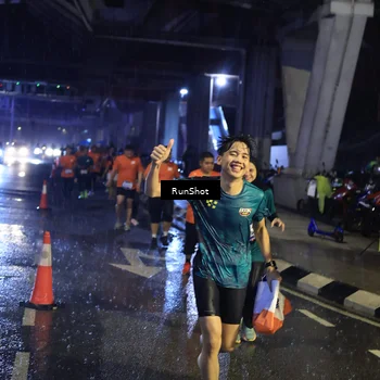 Runner Photo 7911319