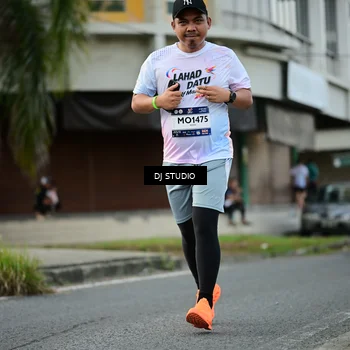 Runner Photo 7911323