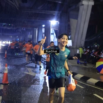 Runner Photo 7911325