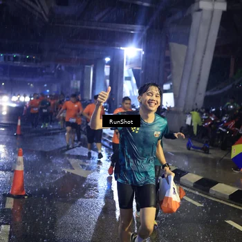 Runner Photo 7911330