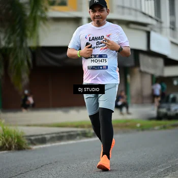 Runner Photo 7911332