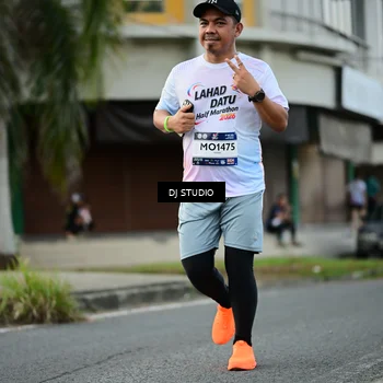 Runner Photo 7911337
