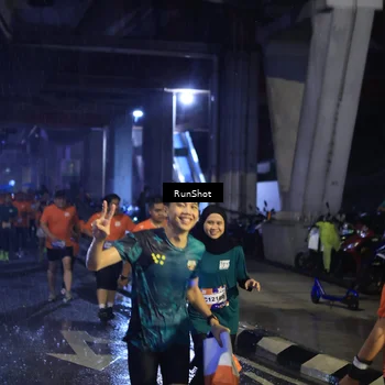 Runner Photo 7911347