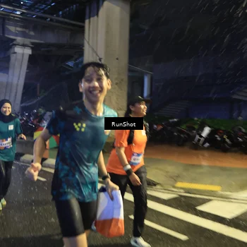 Runner Photo 7911358