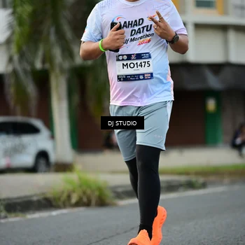 Runner Photo 7911361